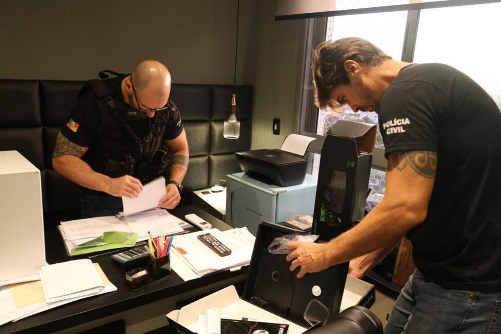 Operação policial desmantela organização criminosa que fraudava licitações e lavava dinheiro no Rio Grande do Sul