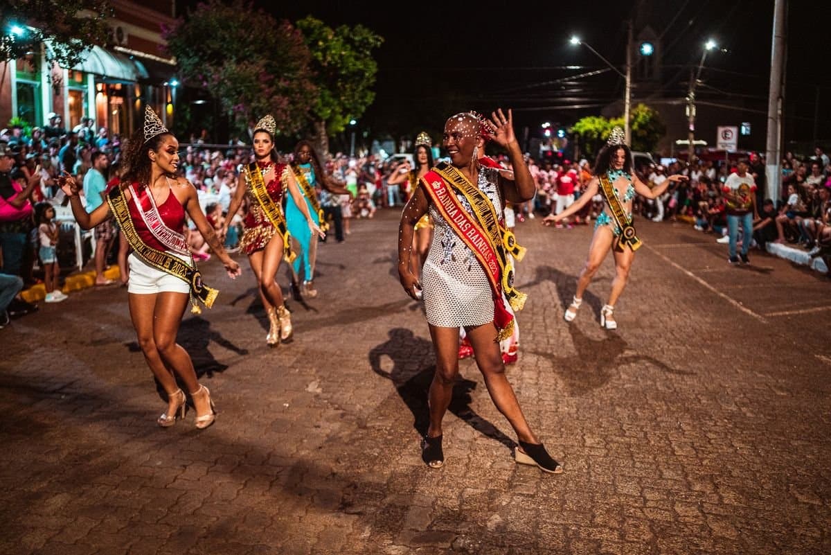 Os 68 anos de Ibirubá também foram comemorados com samba no pé