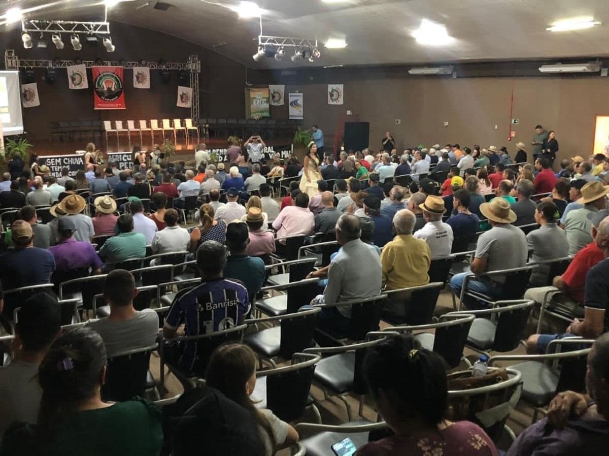 Produtores da região debatem situação da estiagem em audiência em Espumoso