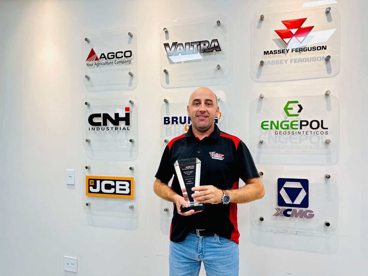 Théo Transportes é eleita a melhor fornecedora de serviços logísticos da AGCO