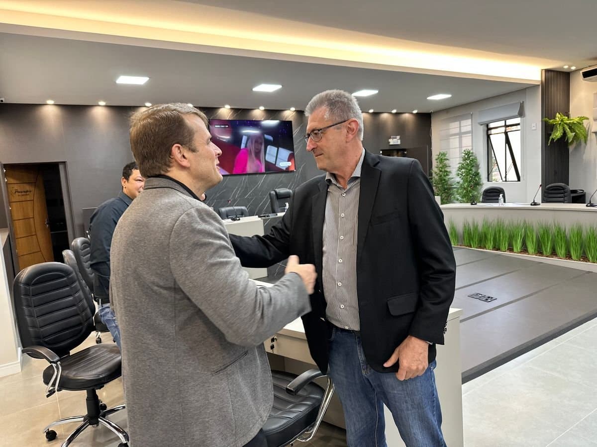 Empresários reivindicam linhas de crédito em encontro com Heitor Schuch