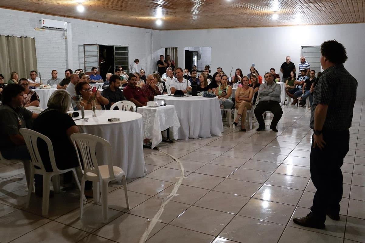 Gustavo Stolte realiza segunda sabatina em um evento para empresários e comunidade