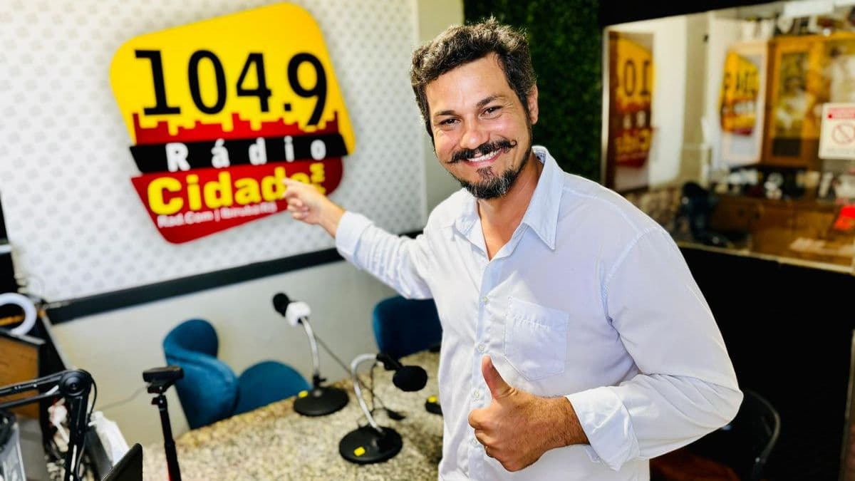 Vereador Vagner Oliveira revela bastidores políticos da troca de partido e analisa atual cenário local
