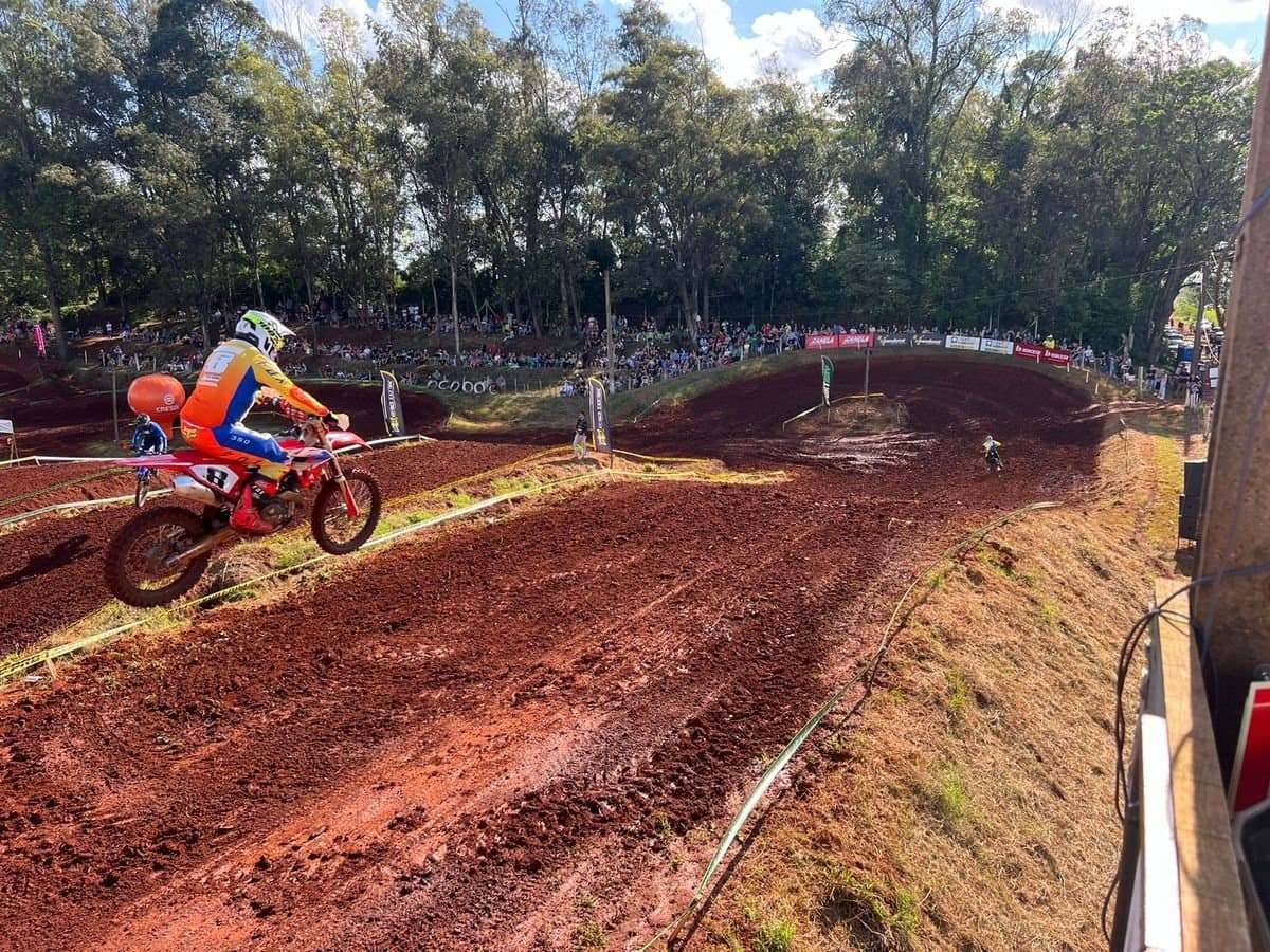 Ibirubá vibra com etapa eletrizante do Campeonato Gaúcho de Motocross e Copa Cidades
