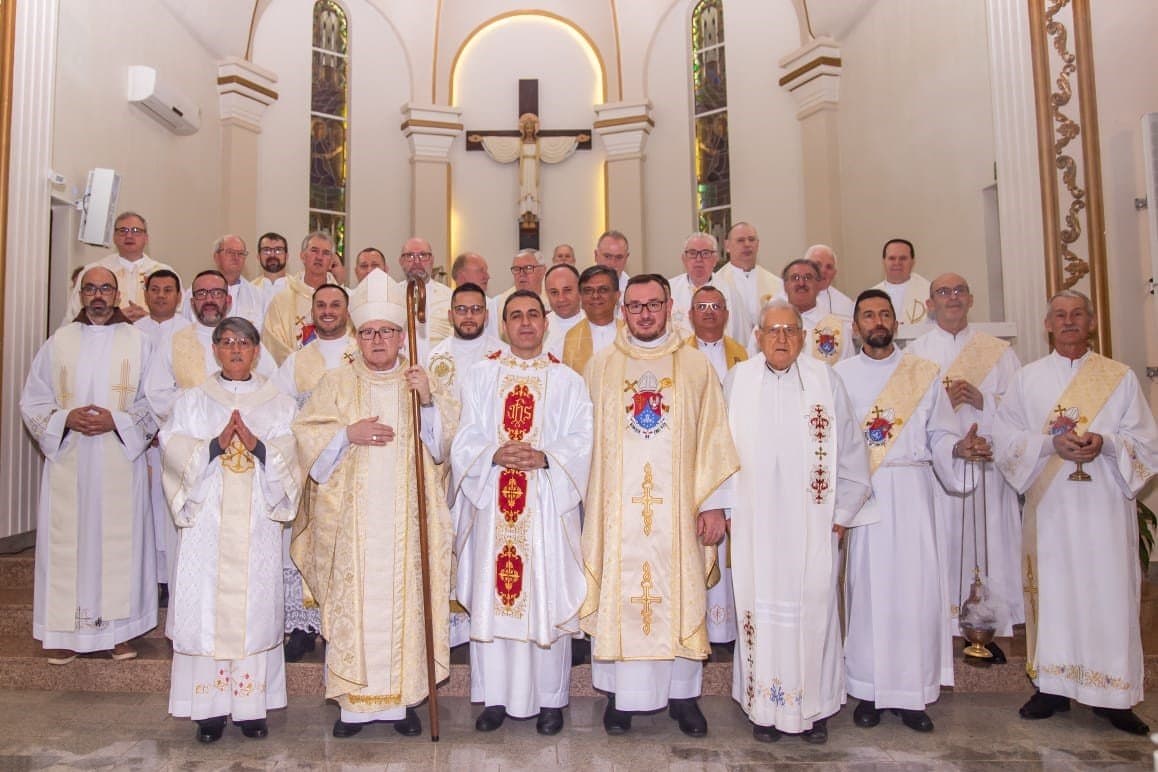 Tiago Zeni, o segundo padre da história de Ibirubá, foi ordenado na Igreja Matriz Nossa Senhora de Lourdes
