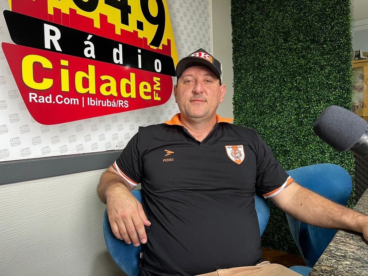 Pedro Ferraz compartilha trajetória de 20 anos no futebol e os desafios como veterano do Revelação