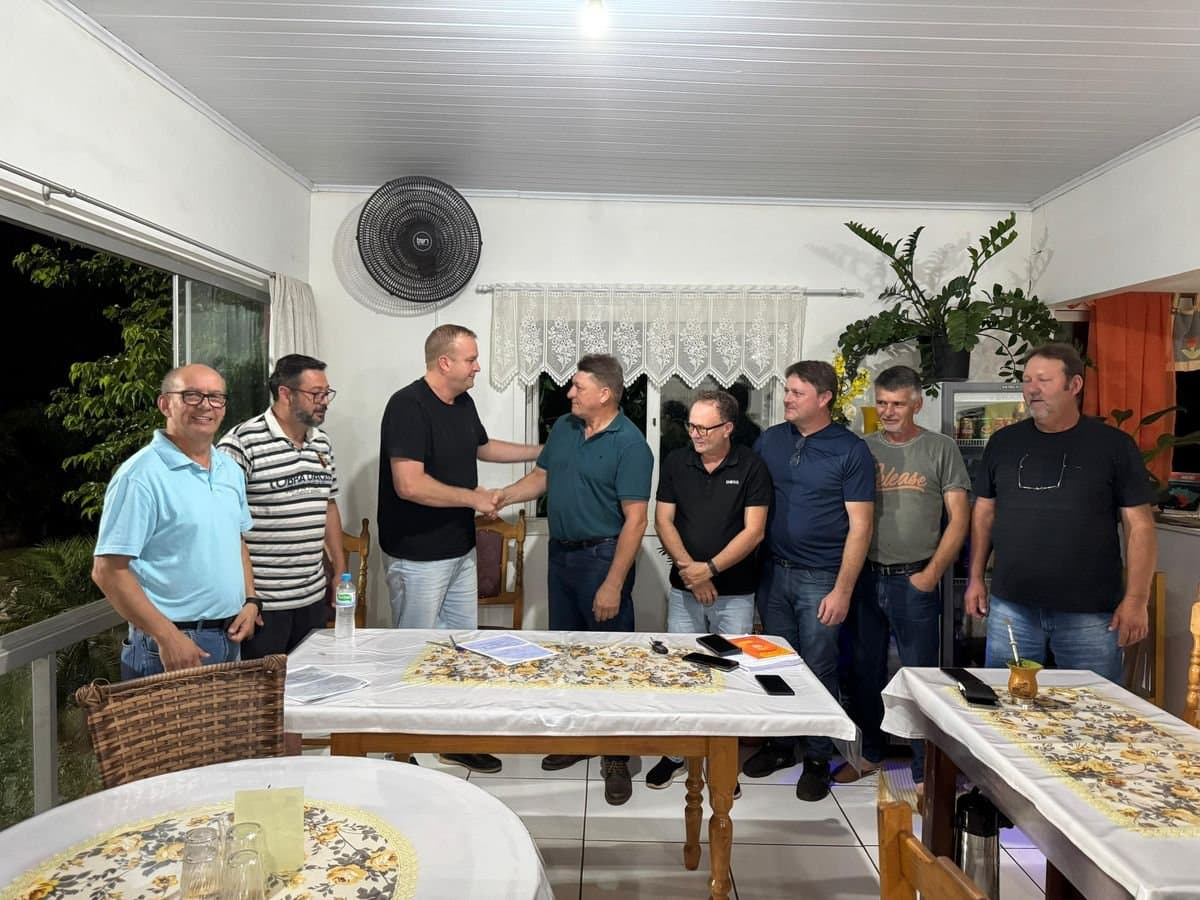 Liderança assina ficha no Partido Liberal em Quinze de Novembro
