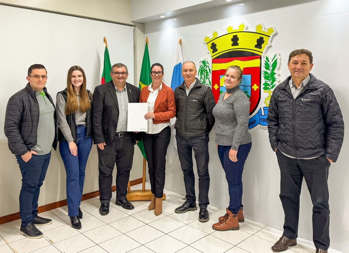Sicredi Rota das Terras renova acordos de cooperação com as prefeituras municipais