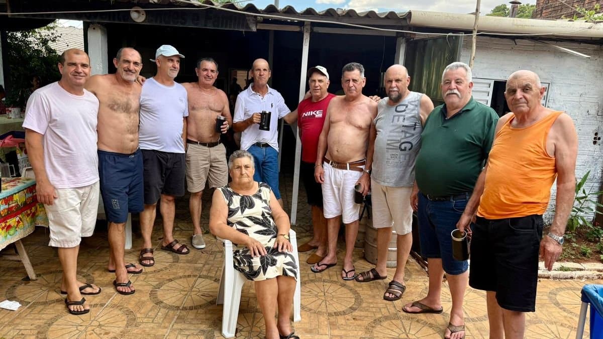 Jovelita Oliveira Mendes celebra 86 anos rodeada pelos 11 filhos no bairro Floresta em Ibirubá